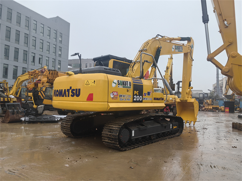 komatsu pc200 excavator pc200-8