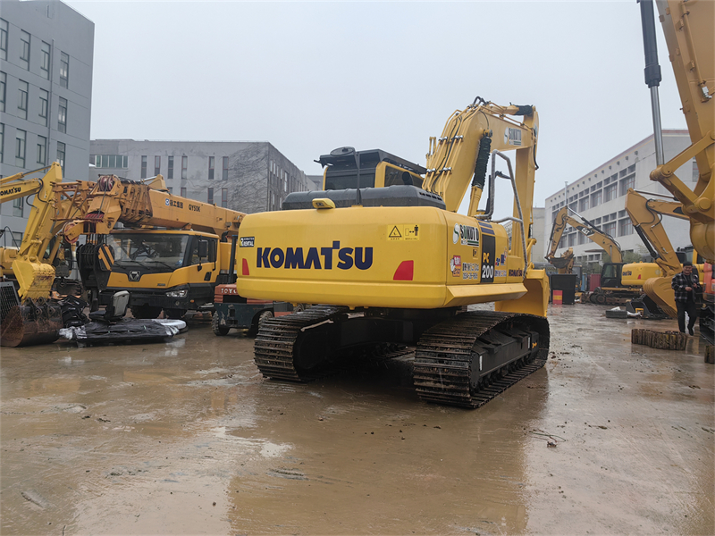 komatsu pc200 excavator pc200-8