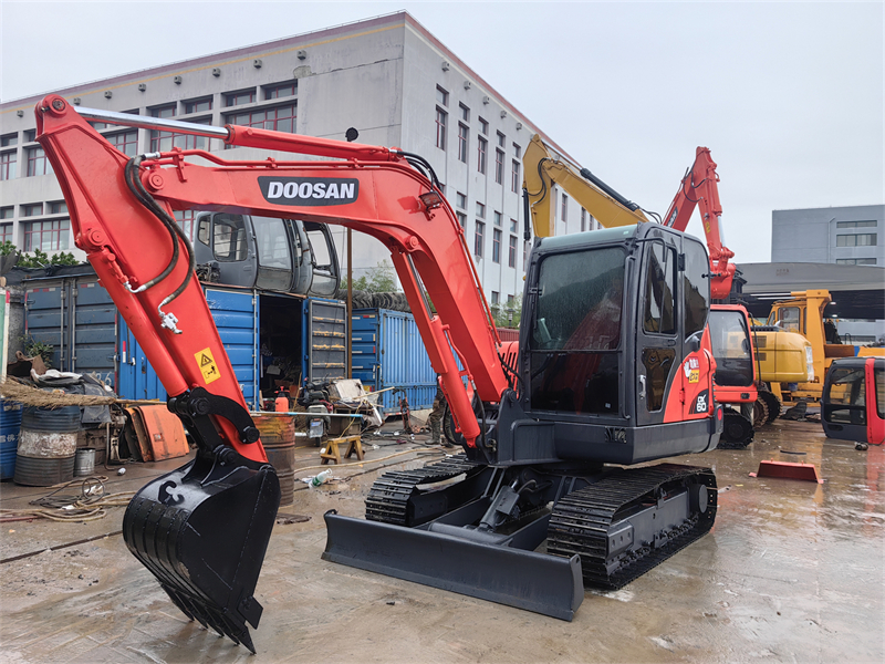 Used Doosan Excavator DX60 60-9