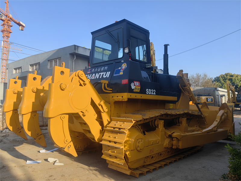 USED BULLDOZERS SHANTUI SD22 SD16