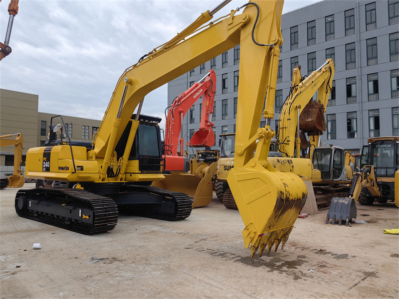 Used Komatsu PC240 Excavator PC240LC-8 