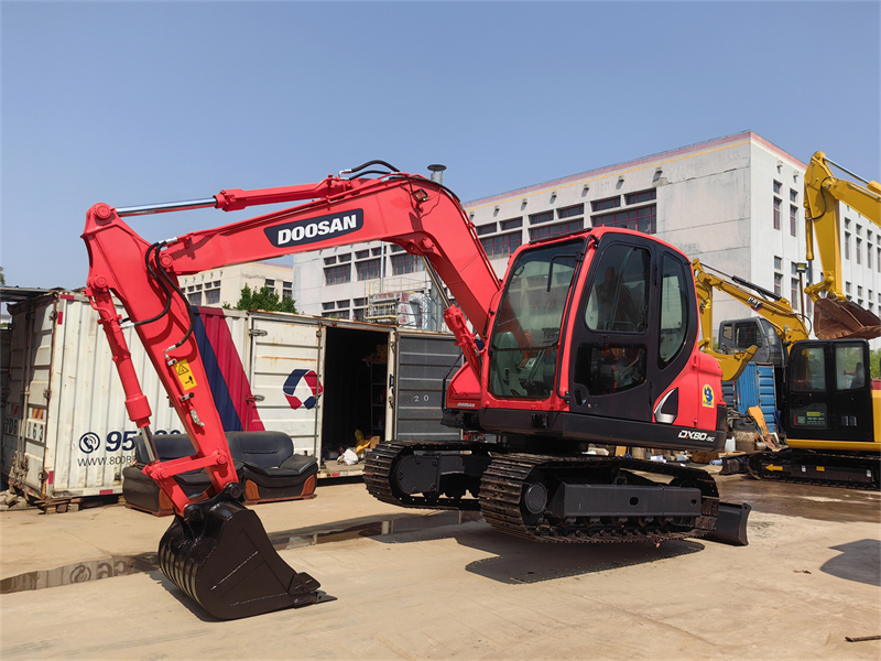 Doosan DX80 Excavator For Sale