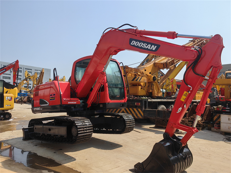 Doosan DX80 Excavator For Sale