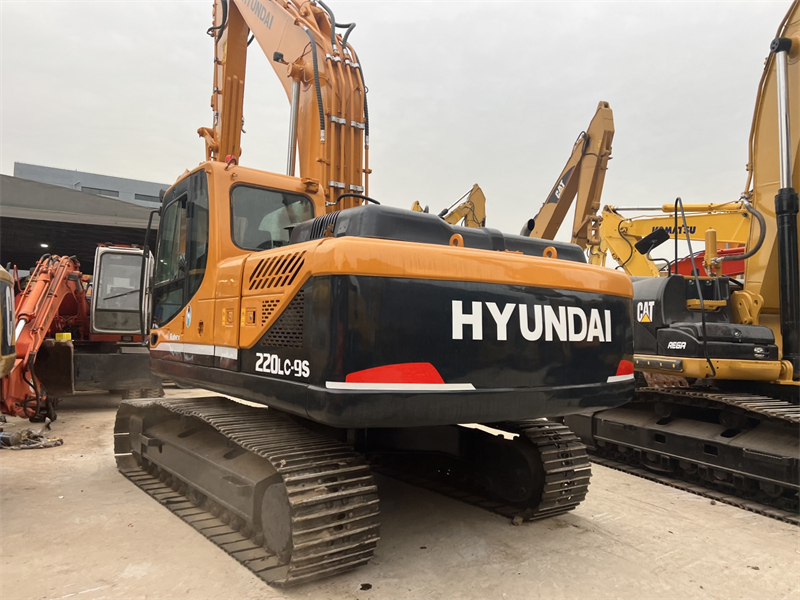 HYUNDAI 220LC-9S Crawler Excavator