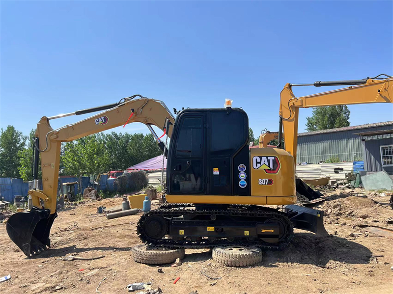 USED CAT 307E2 MINI EXCAVATOR