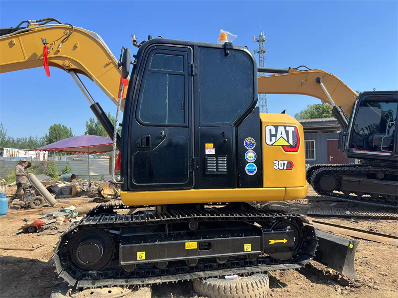 USED CAT 307E2 MINI EXCAVATOR