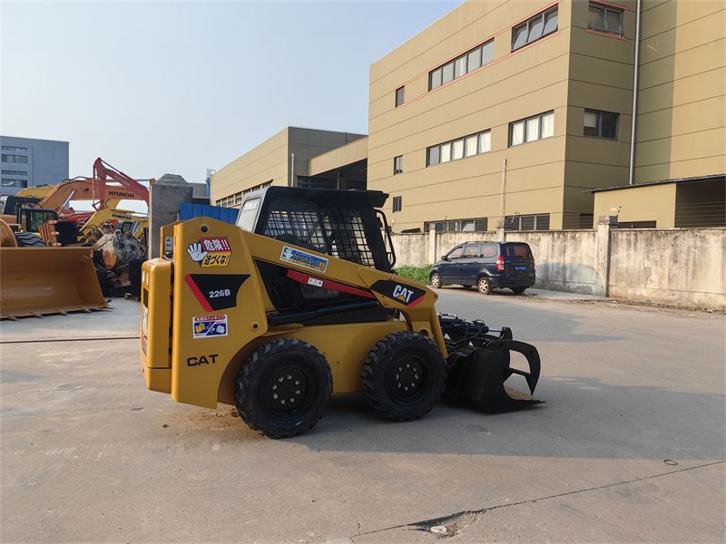 USED Cat Skid Steer Loader 226b