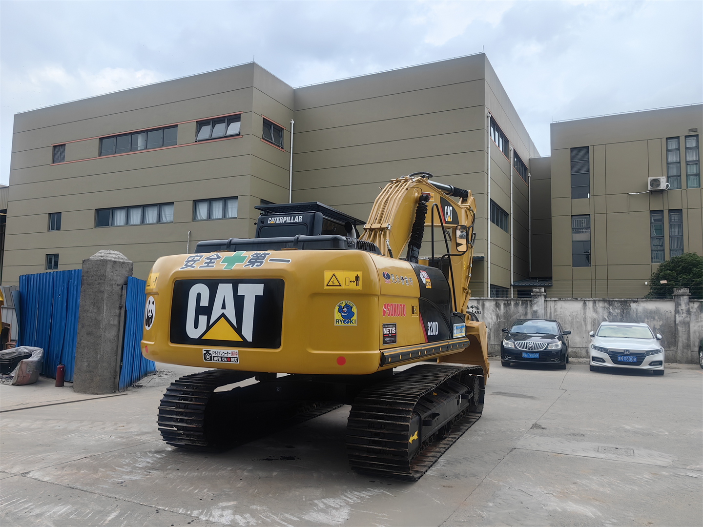 CAT 320D Excavator USED