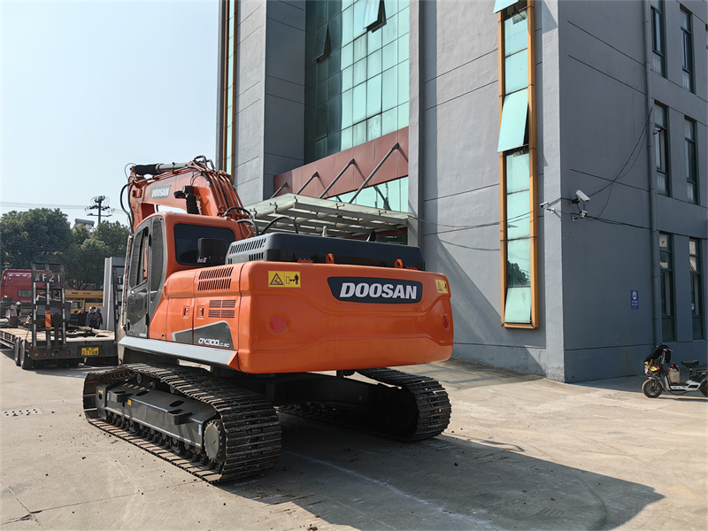 Doosan Dx300 Crawler Excavator