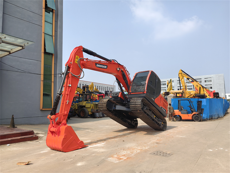 USED Excavators Doosan Dx150LC Dx140 For Sale