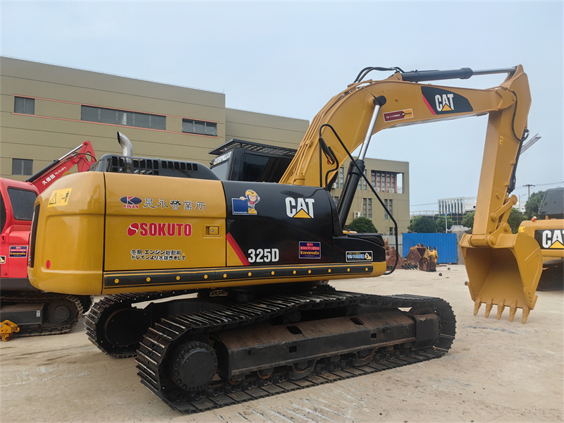 Caterpillar 325D Excavator