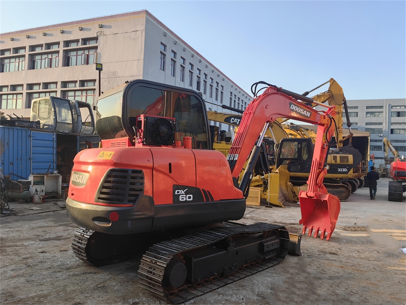 doosan dx60 mini excavator