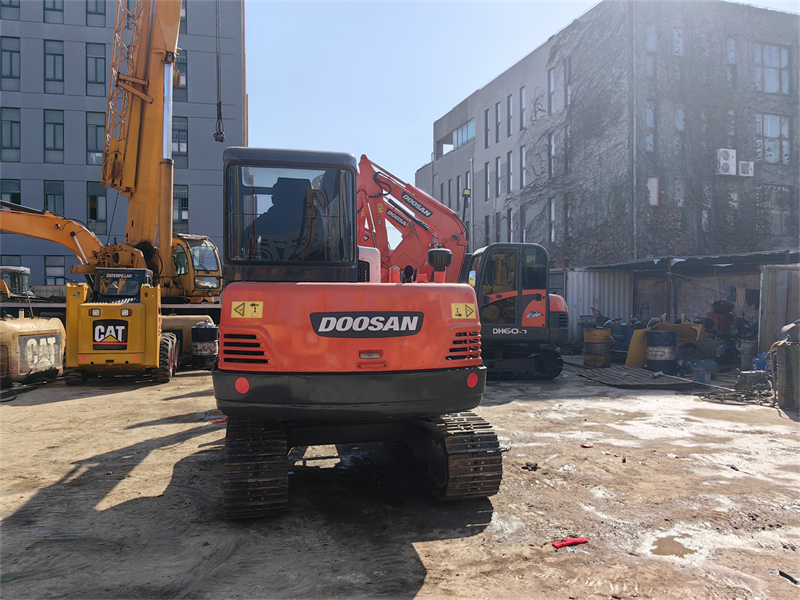 doosan dh55 excavator for sale