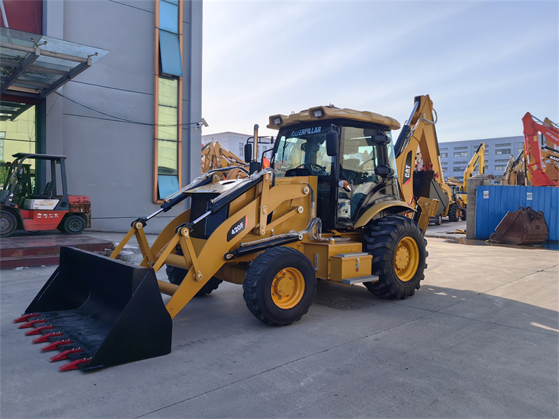 Caterpillar 420f backhoe new