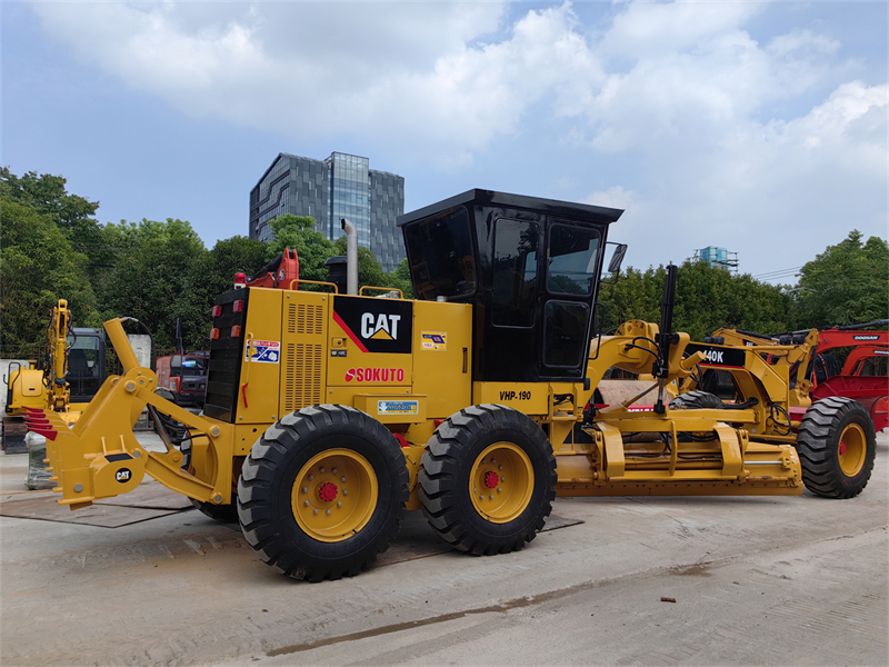 140k cat motor grader