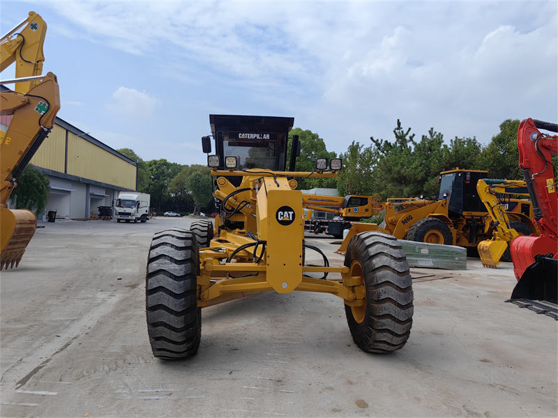 140k cat motor grader