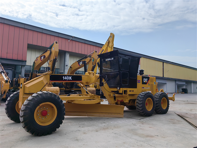 140k cat motor grader