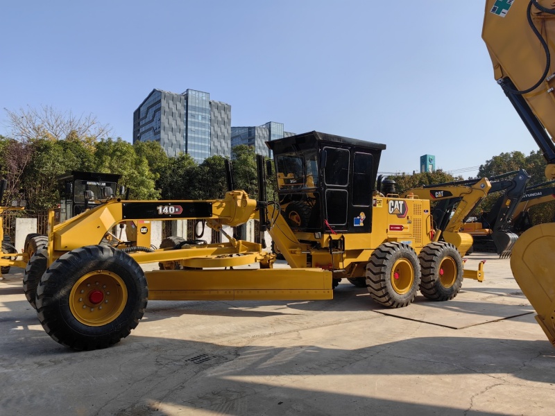 cat 140k used graders