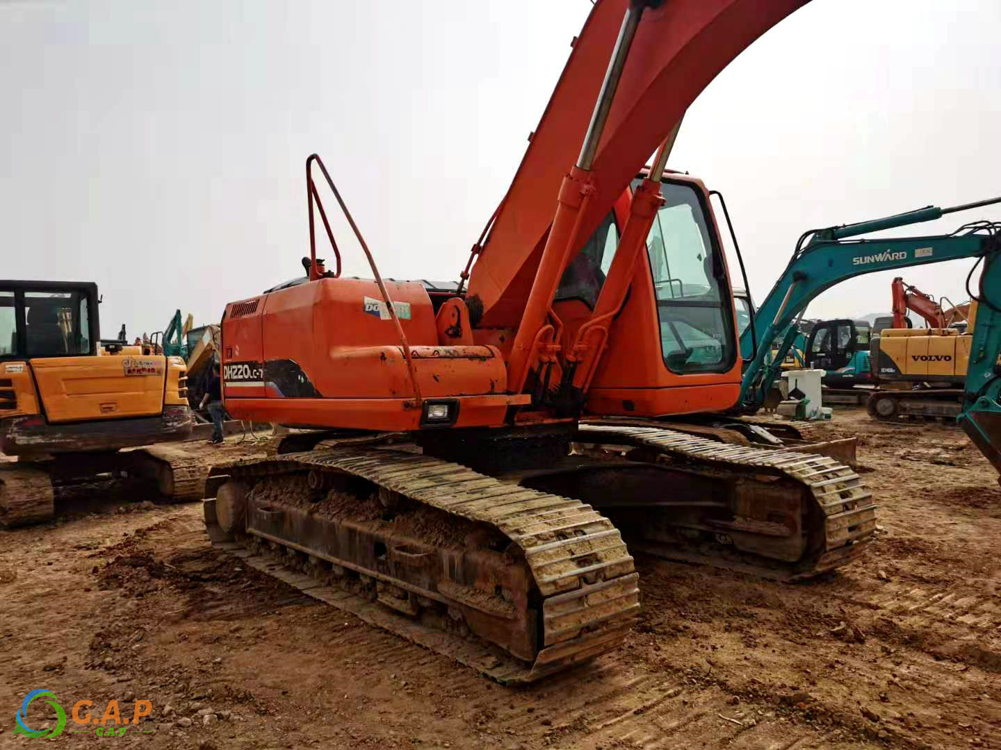 Doosan DH220lc-7 excavator