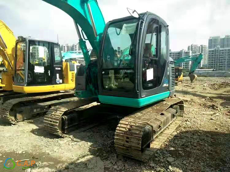 kobelco sk135 excavator