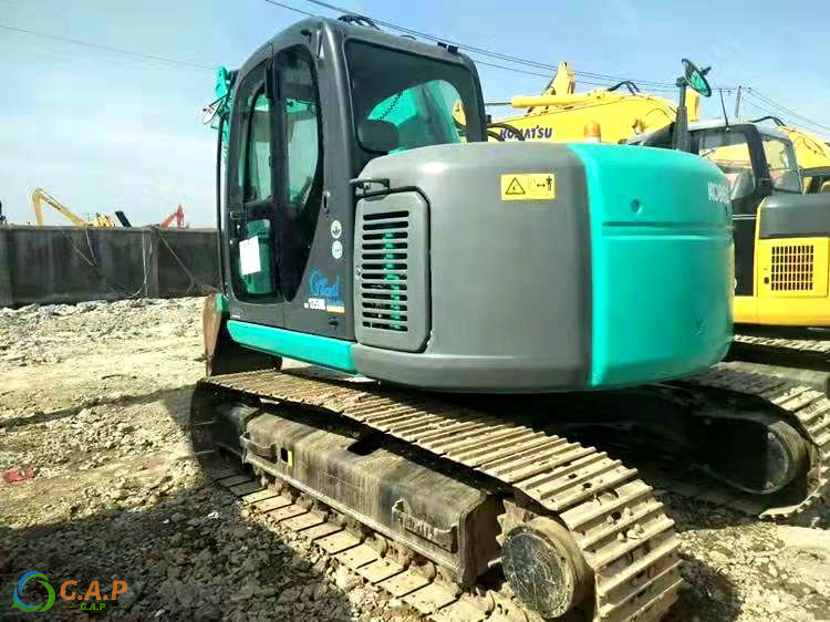 kobelco sk135 excavator