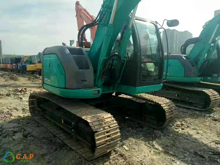 kobelco sk135 excavator