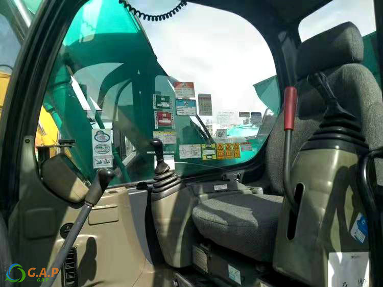 kobelco sk135 excavator