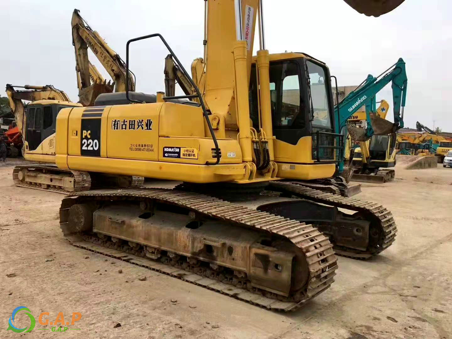 Komatsu pc220-7 excavator