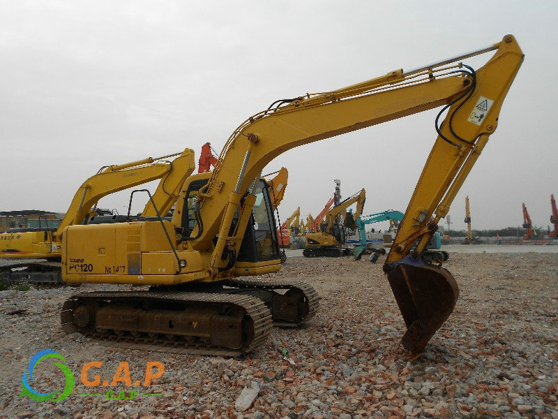 Komatsu PC120-6 Excavator