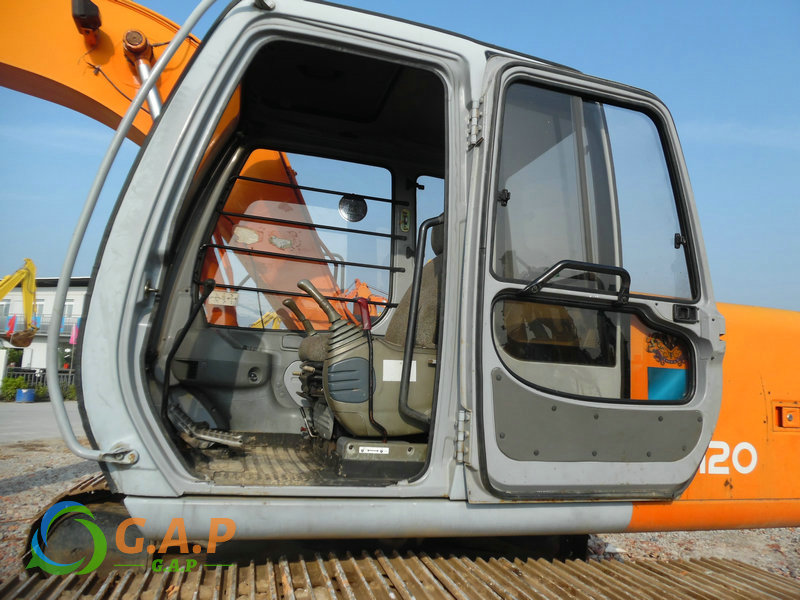 Hitachi EX120-5 Excavator