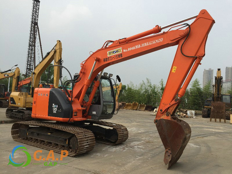 Hitachi ZX135 Excavator