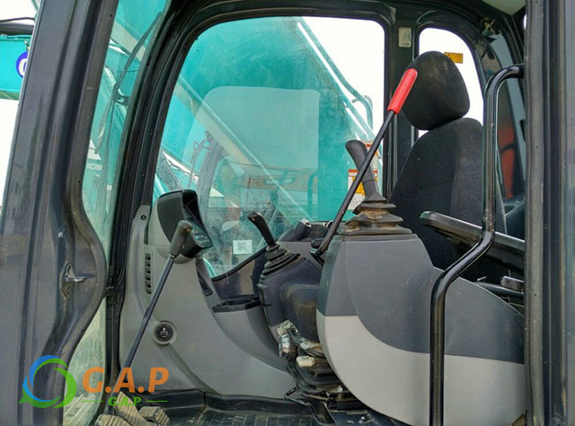 Kobelco SK210-8 Excavator