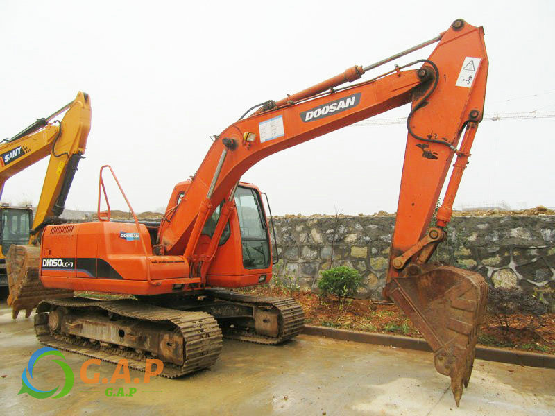 Doosan DH150-7 Excavator